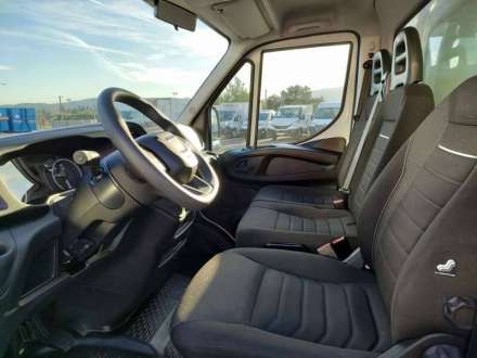 Iveco Daily Chassis Cabine FRIGO 12M3 160 CV ROUES JUMELEES HAYON CAISSE CAZAUX GROUPE THERMOKING V300 MAX 3.5 T