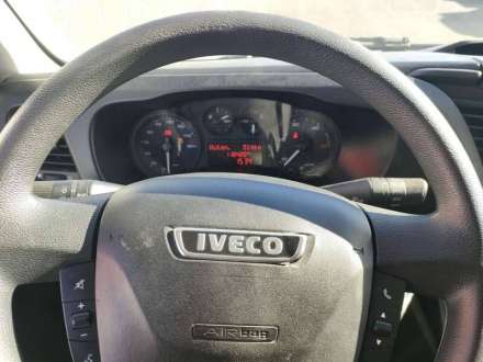 Iveco Daily Chassis Cabine FRIGO OPTION HAYON - 12M3 140 CV RJ CAISSE CAZAUX GROUPE CARRIER XARIOS 350 3,5 T