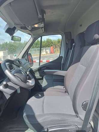 Renault Master Chassis Cabine 20M3 145 CV FOURGON HAYON 3.5T