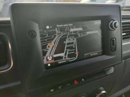 Renault Master Chassis Cabine 20M3 145 CV FOURGON HAYON 3.5T