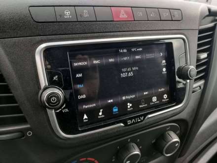 Iveco Daily Chassis Cabine FRIGO 12M3 160 CV RJ HAYON CAISSE CAZAUX GROUPE CARRIER PULSOR 400 MT 3,5 T
