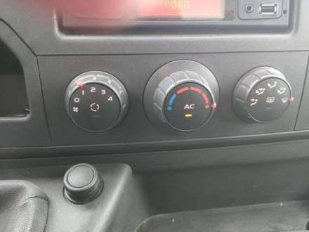 Renault Master Plancher Cabine MASTER PLANCHER-CABINE DCI 150 RAMPE CENTRALE