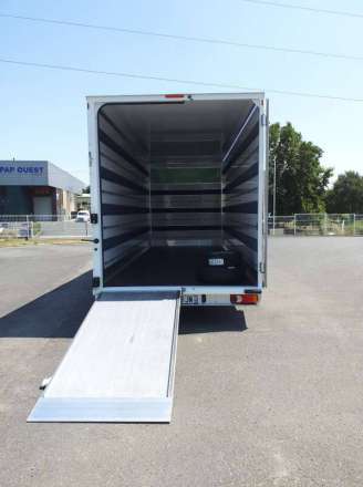 Renault Master Chassis Cabine 30M3 145 CV FOURGON 3.5 T 13P RAMPE MIXTE