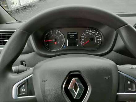 Renault Master Chassis Cabine 20M3 145 CV FOURGON HAYON 3.5T