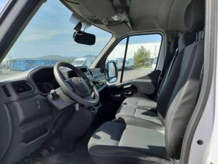 Nissan Nv400 Chassis Cabine 20M3 145 CV FOURGON HAYON 3.5 T