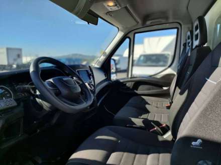 Iveco Daily Chassis Cabine FRIGO 12M3 160 CV RJ HAYON CAISSE CAZAUX GROUPE THERMOKING V300 MAX 3,5 T