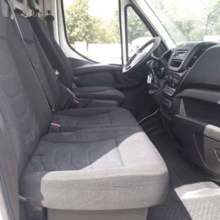 Iveco Daily Chassis Cabine FRIGO OPTION HAYON - 12M3 140 CV RJ CAISSE CAZAUX GROUPE THERMOKING V300 MAX 3,5 T